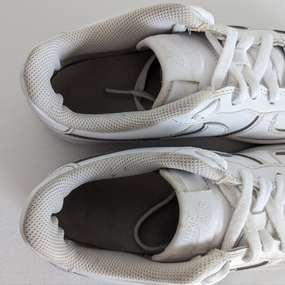 Nike Air Force 1 AF1 Triple White Lows Premium Sneakers - Picture 6 of 11